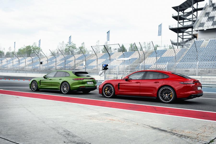  Porsche Panamera GTS (971) 2018 года  (WW) (фото 17 из 42)